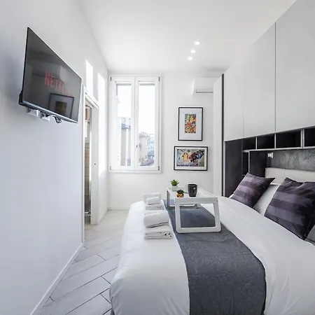 Апартаменти Train Station Deluxe 3 Bath Болонья
